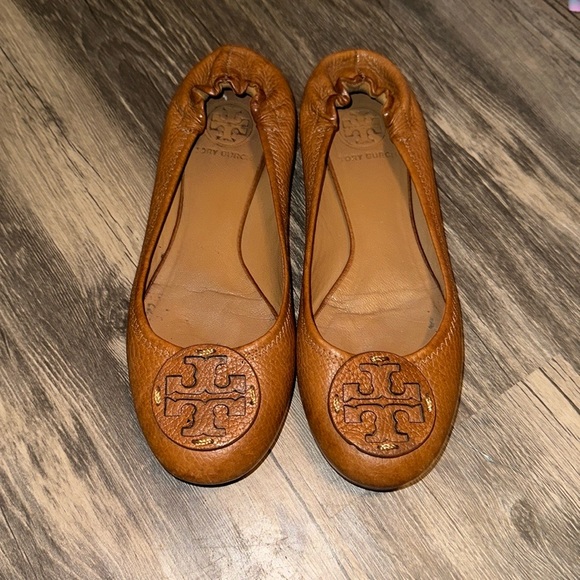 Tory Burch Shoes - Tory Burch Dark Tan Flats